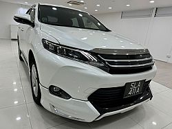Toyota Harrier 2.0 Sunroof 2016 White Rear Entertainment BodyKit